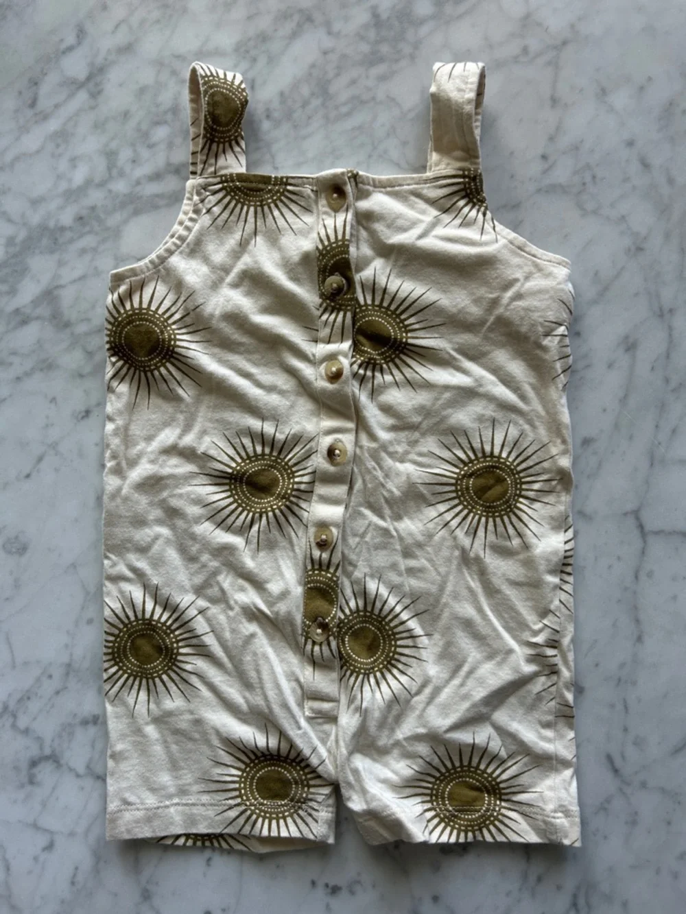 Kate Quinn Cream Sunburst Button-Front Romper size 4T